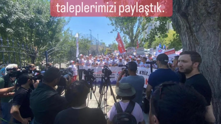 Çalışma Bakanlığı önündeki EYLEMİMİZ DEN kareler